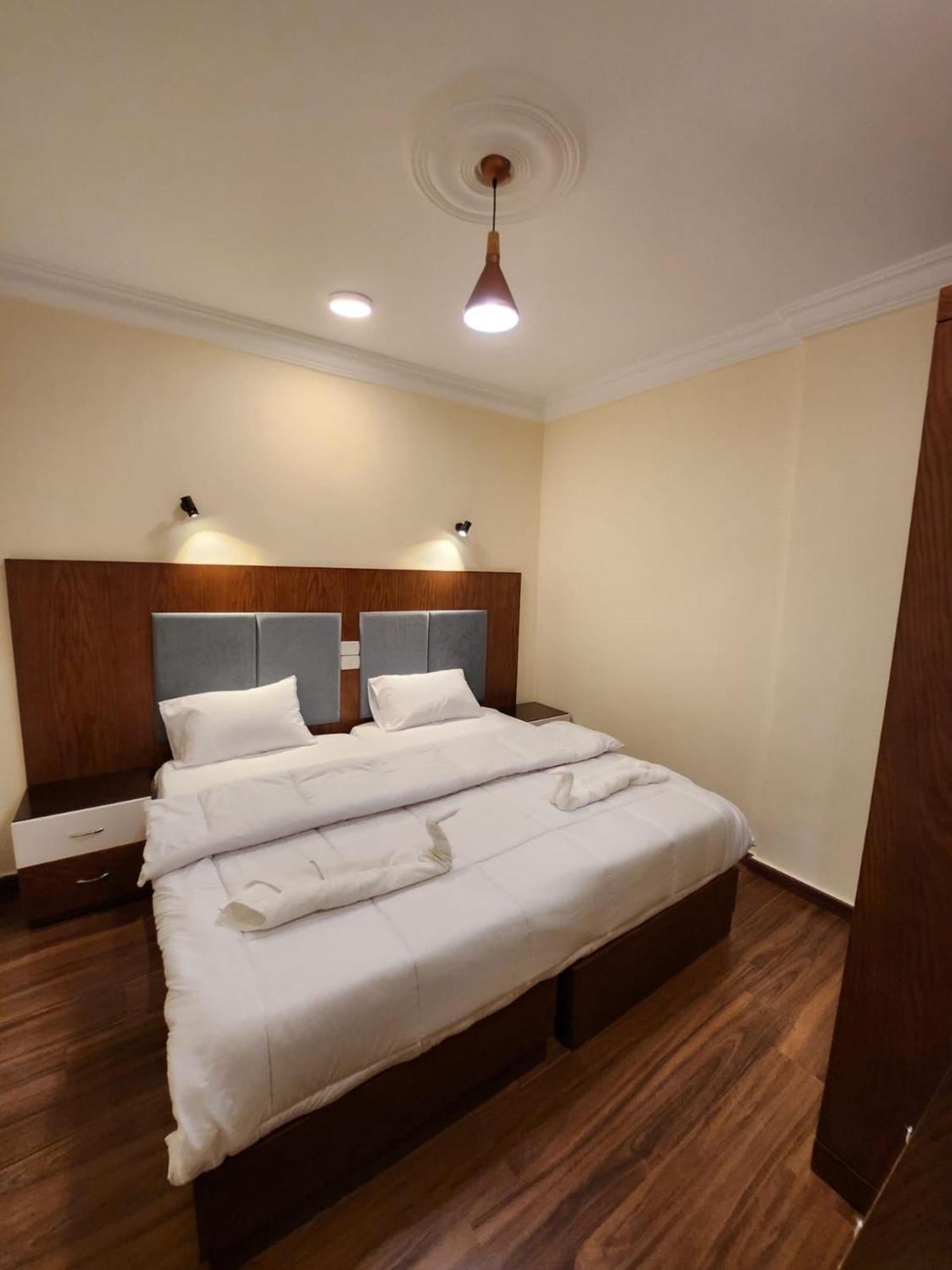 Wa Set Luxor Apartment Exterior photo