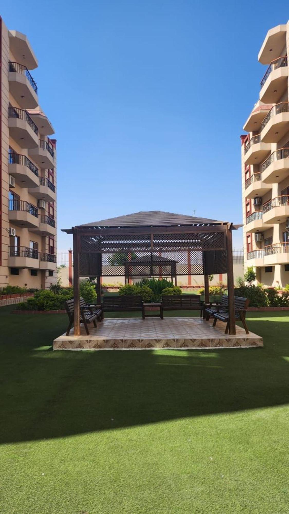 Wa Set Luxor Apartment Exterior photo